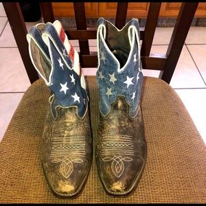 Repost! ♥️ 🤍 💙 Roper American Flag Cowboy Boots Womens Size 8 💙 🤍 ♥️